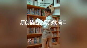 STP26573 这两个小妞长的真不错让纹身小哥玩弄，露脸了掰开骚穴让小哥抠逼，大鸡巴草进去好紧啊，炮击玩弄粗道具通逼