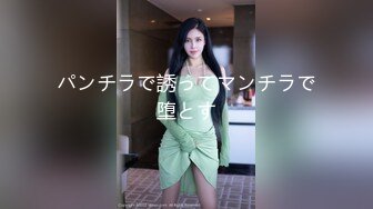 空乘学院 黄衬衫黑裤高跟美女 卫生巾将鲍鱼遮挡快看不见了