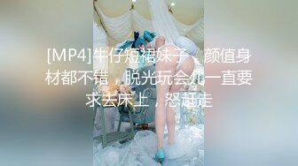 露脸激情3P极品熟女人妻，很刺激