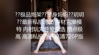 玩弄人妻母狗激情3P，露脸口交入珠的大鸡巴，吃奶舔逼深喉，激情上位，淫声荡语口爆吞精