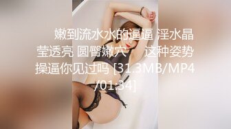 巨乳肥臀网红健身教练调教，疯狂乳摇女上