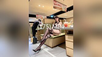 瘦子探花酒店约炮18岁渝林大奶嫩妹醉酒犯困，被近景舔逼醒后无套大力猛出最后射胸上