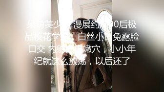 河南一群社会小青年 手持武士刀暴力围殴一名男子 打得这孩子差点去见太奶！