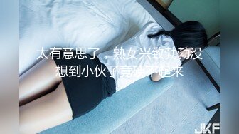 [MP4/ 409M] 牛仔裤白色T恤00后小美女 身材真好屁股好大肉体粉嫩嫩 把男人撩的情欲沸腾受不了