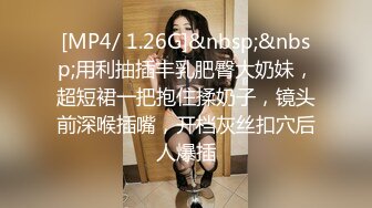 小姨子舔姐夫，跟骚姐姐一起伺候老公啪啪，全程露脸口交大鸡巴舔乳头，揉奶玩逼放肆抽插，浪叫不止精彩刺激